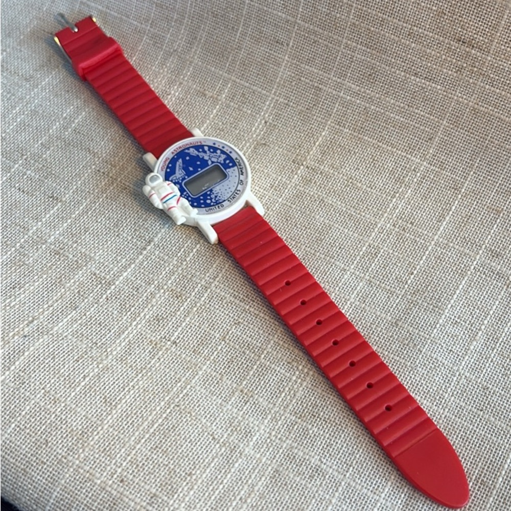 Rare vintage Young Astronauts child’s watch